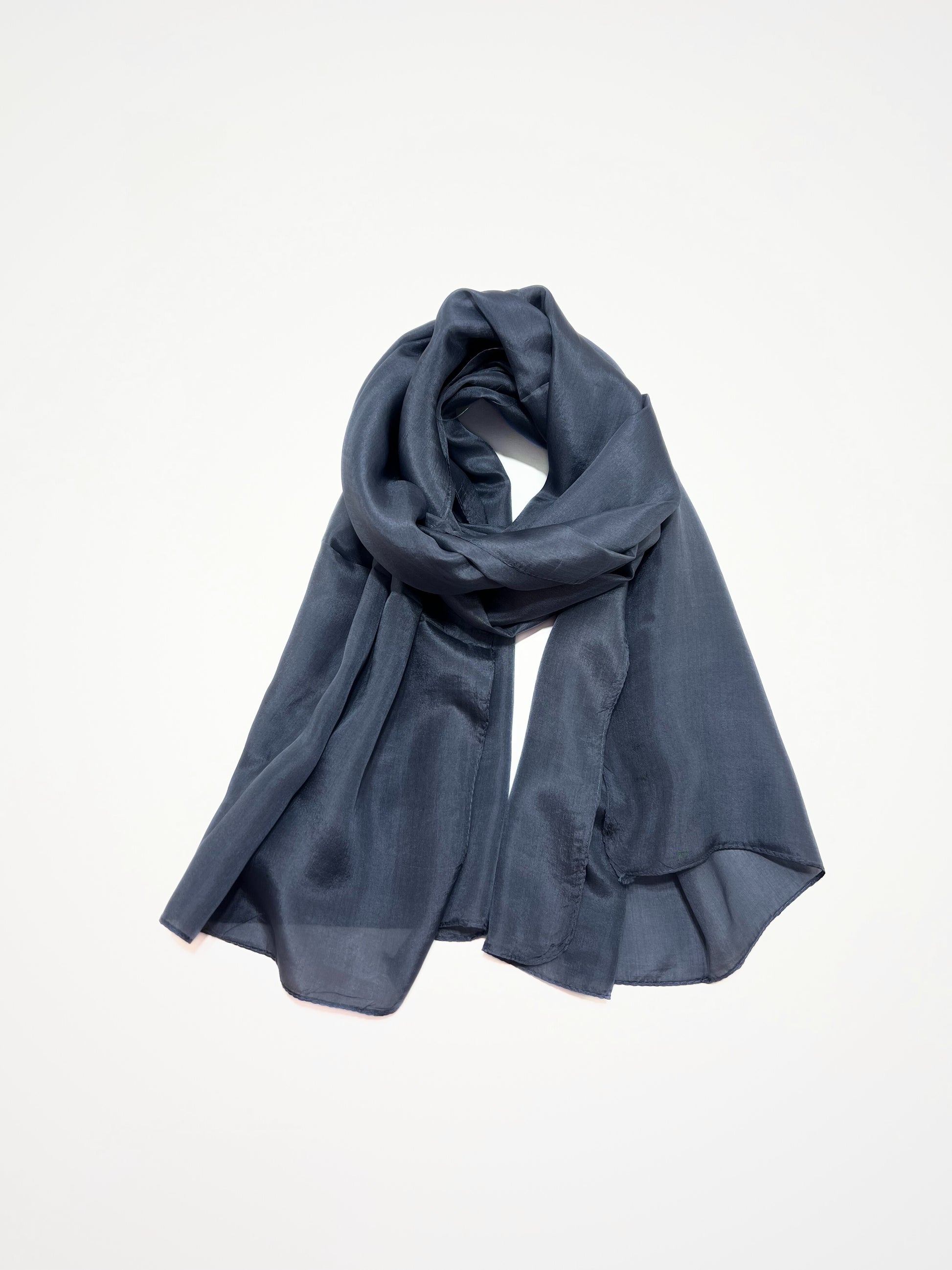 Stola In Pura Seta Color Blu Grigiastro, Pure Silk Stole Darkening Sky