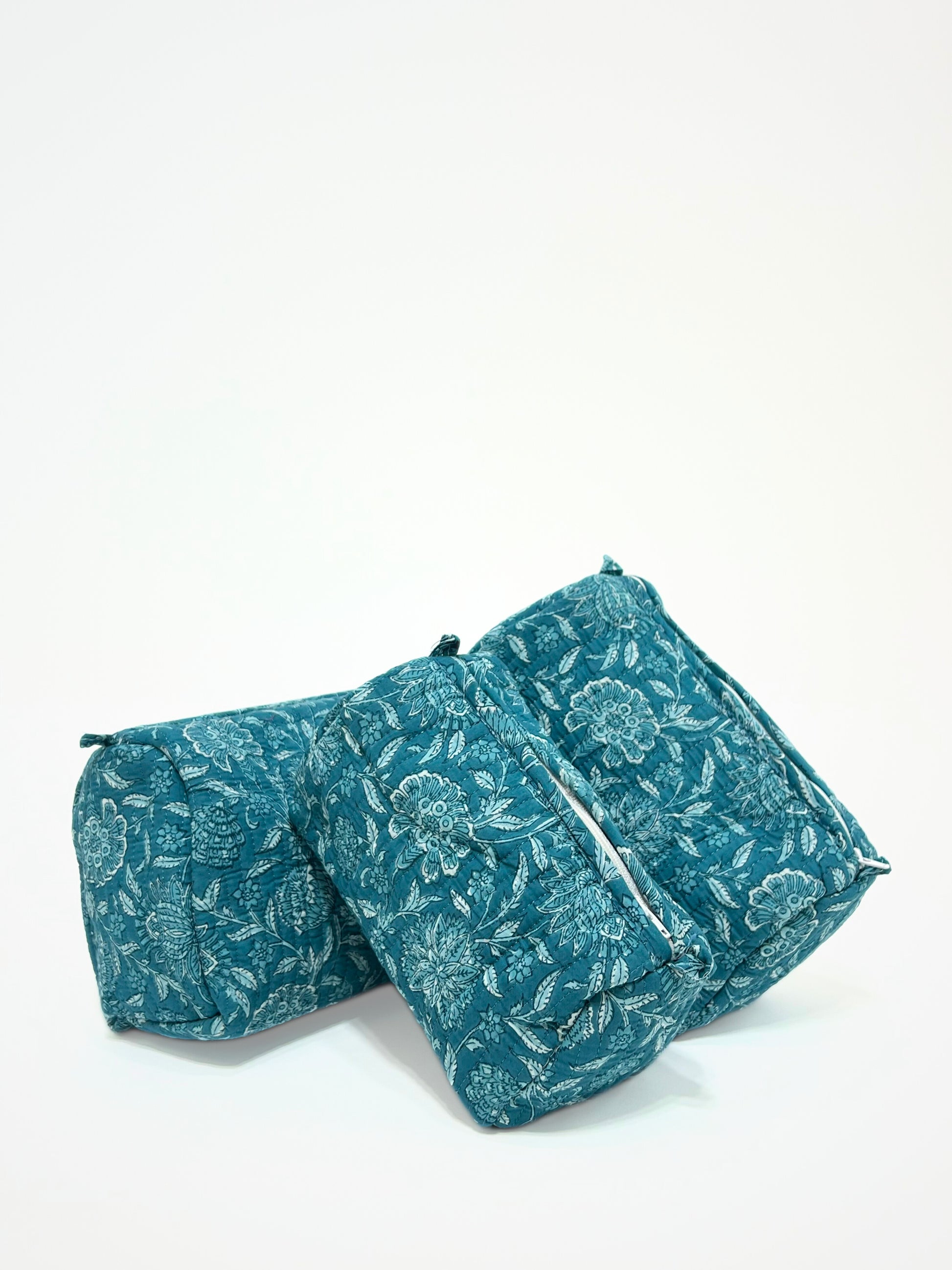 Beauty Case In Cotone Stampato Azzurro, Printed Cotton Sky Blue Beauty Case