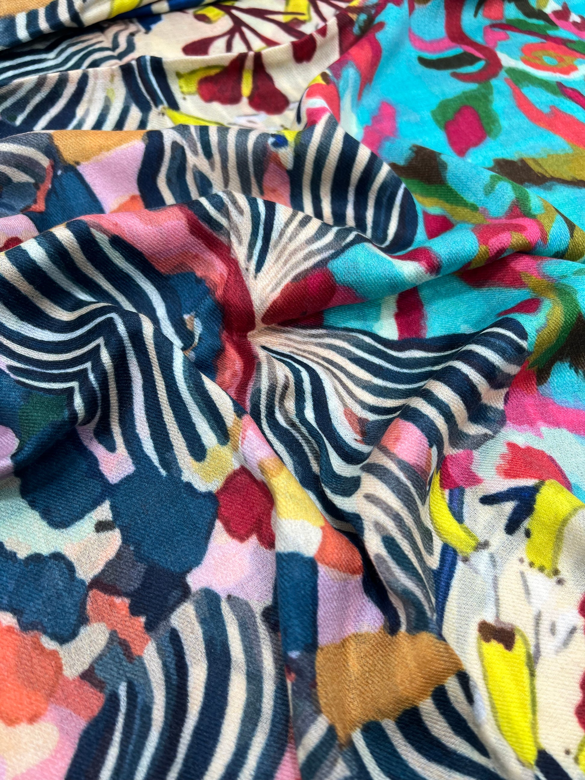 Sciarpa In Cashmere Stampata Multicolore, Printed Cashmere Scarf Multicolor