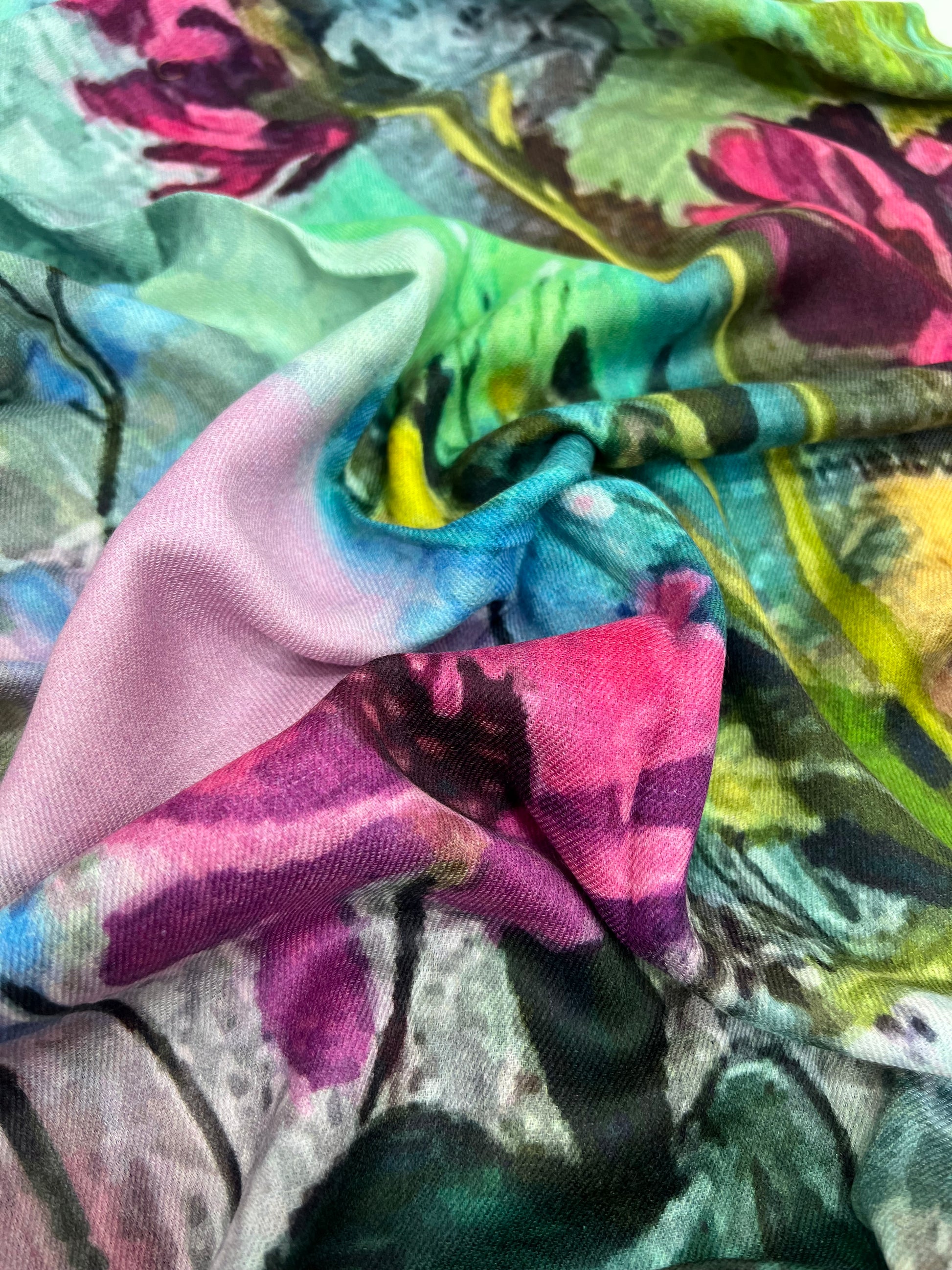 Sciarpa In Cashmere Stampata Multicolore, Printed Cashmere Scarf Multicolor