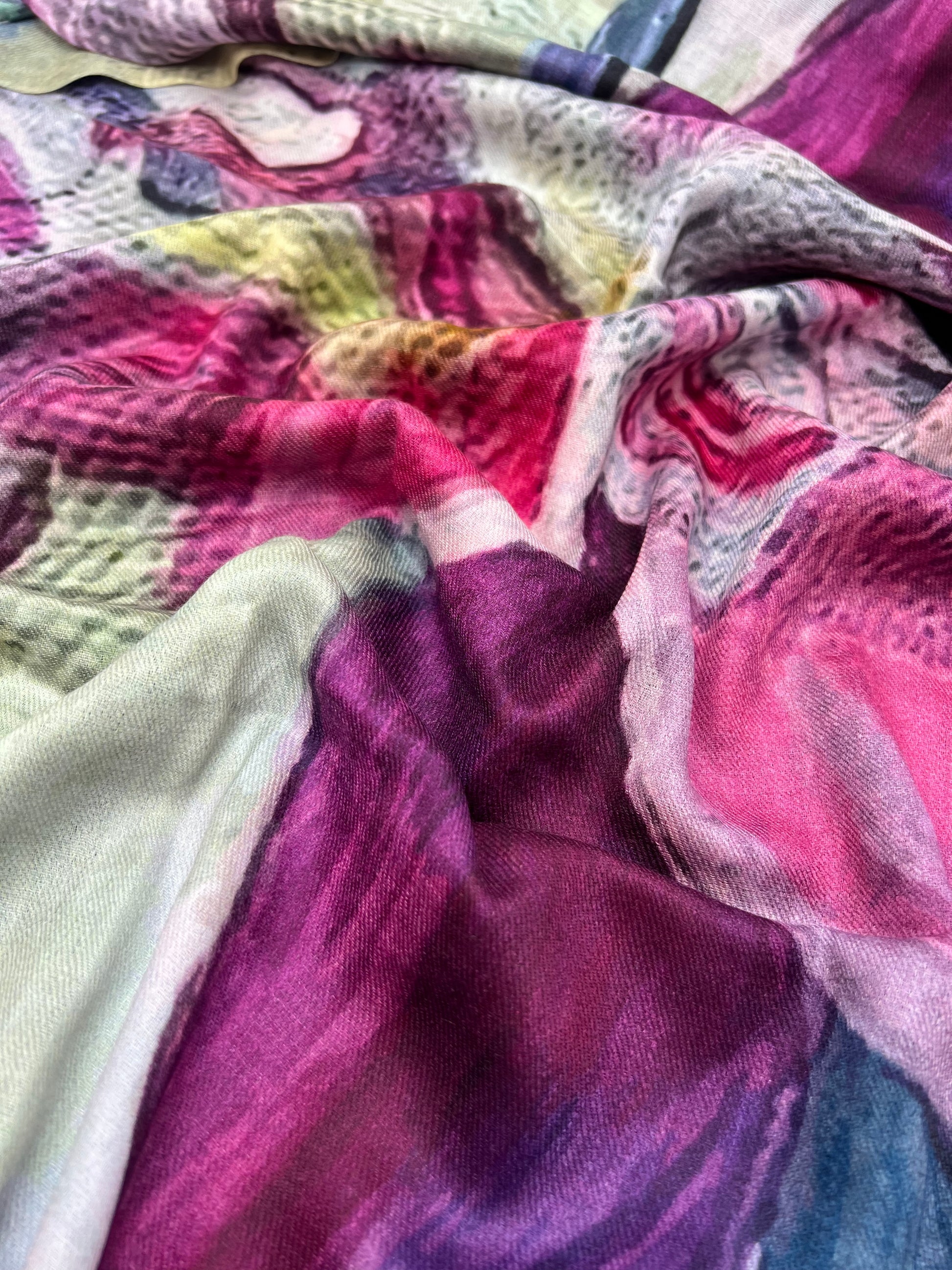 Sciarpa In Cashmere Stampata Multicolore, Printed Cashmere Scarf Multicolor