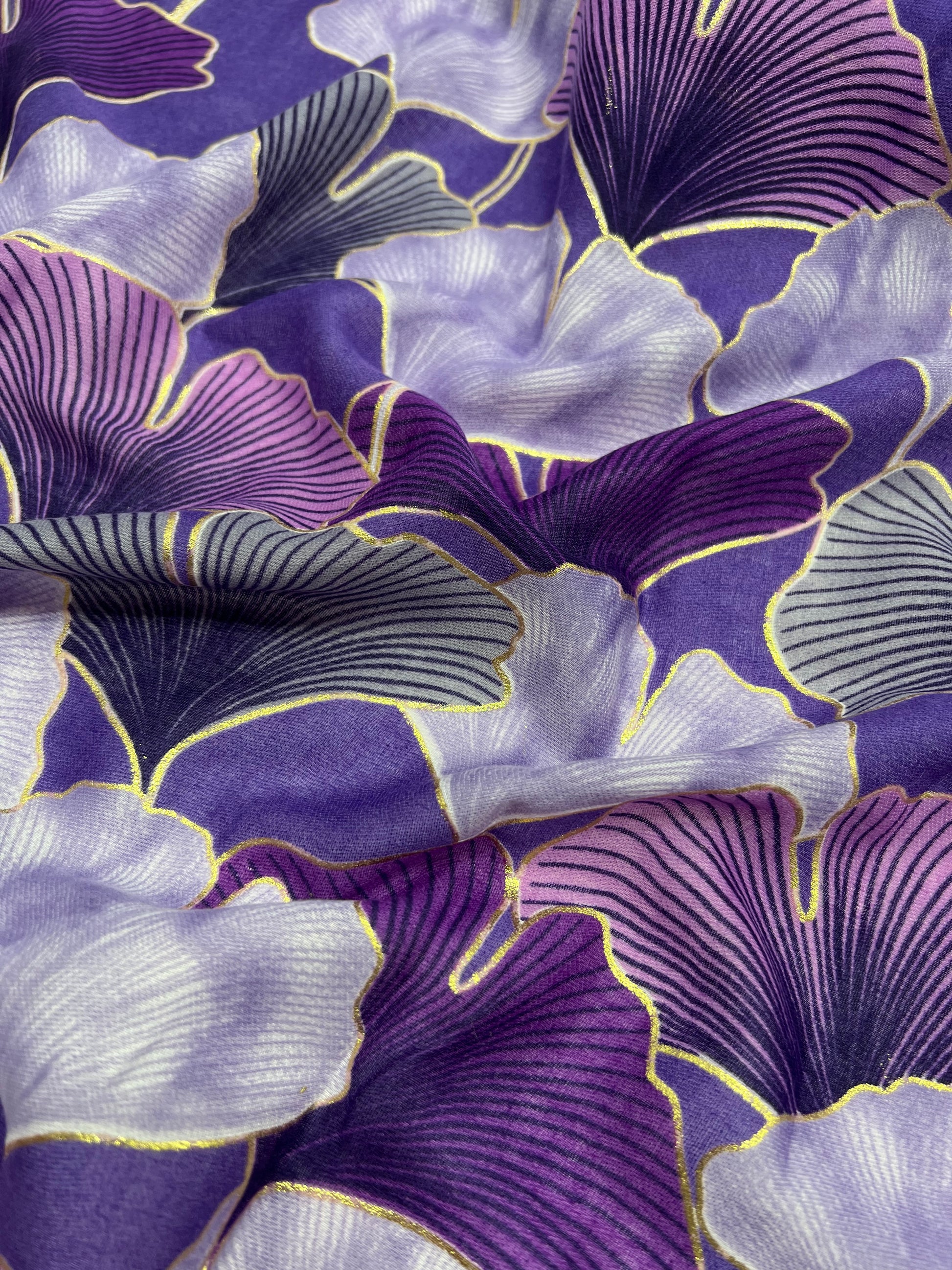 Sciarpa Stampa Foglie Di Ginkgo Violetta, Printed Scarf Violet
