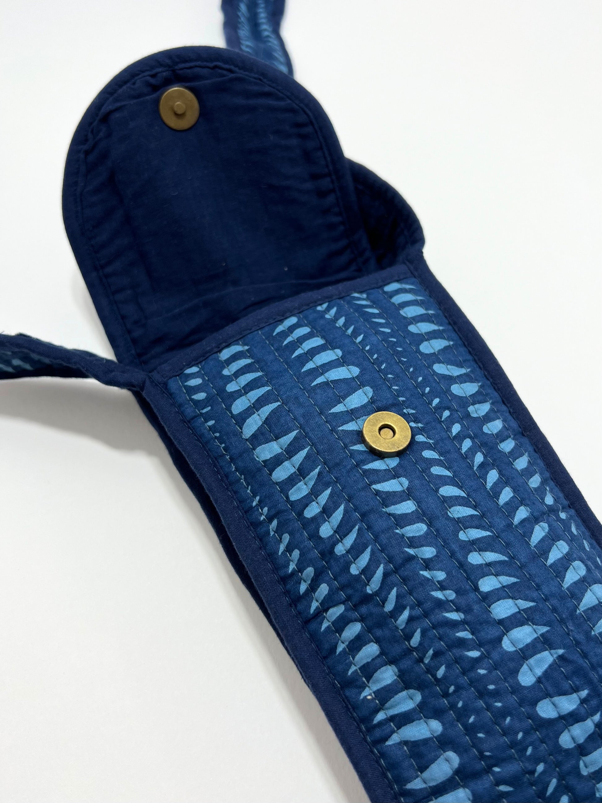Portacellulare Stampato In Cotone Blu, Printed Cotton Phone Pouch Blue