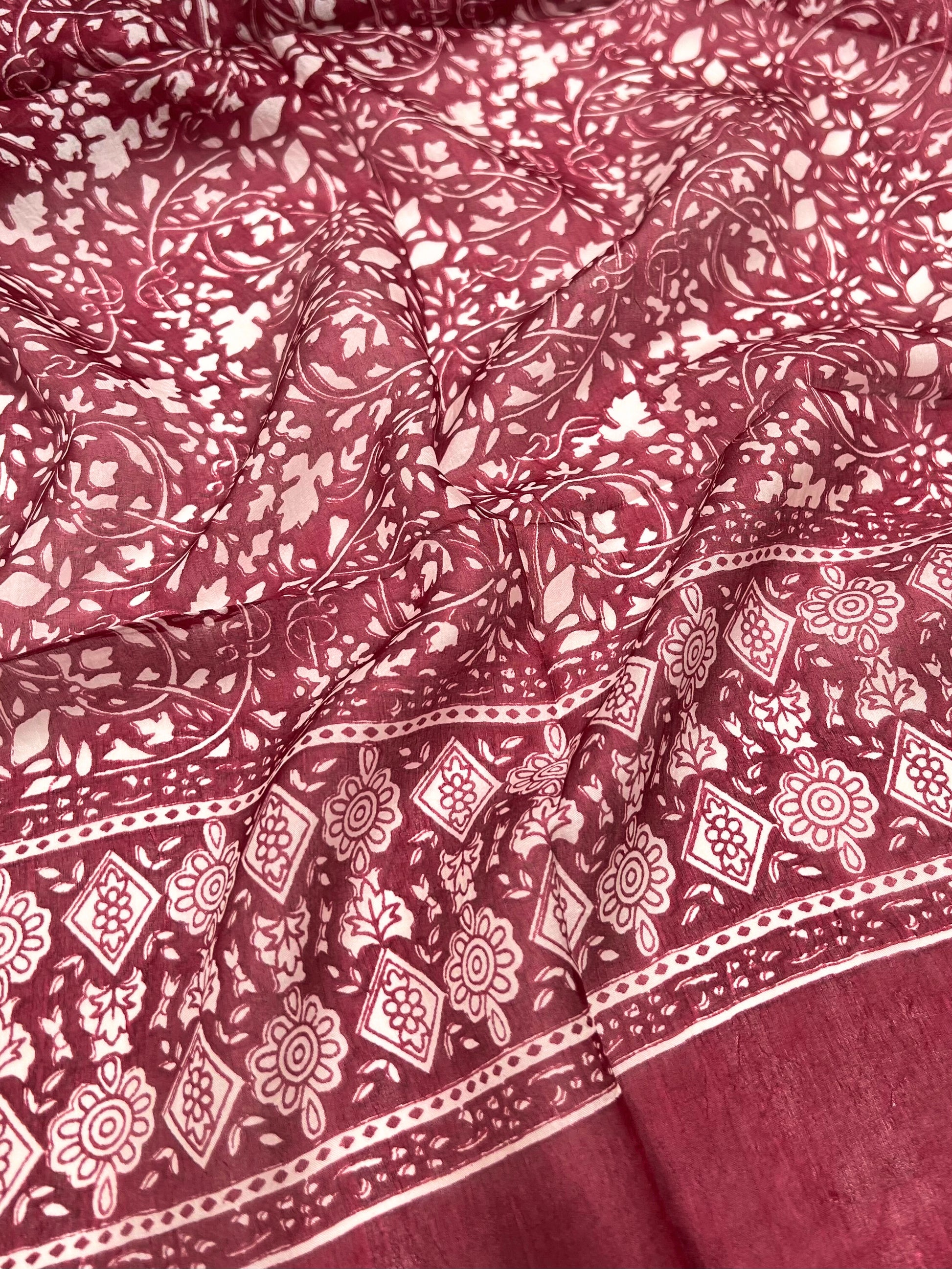Stola Stampata In Pura Seta Ciliegia, Printed Silk Stole Cherry