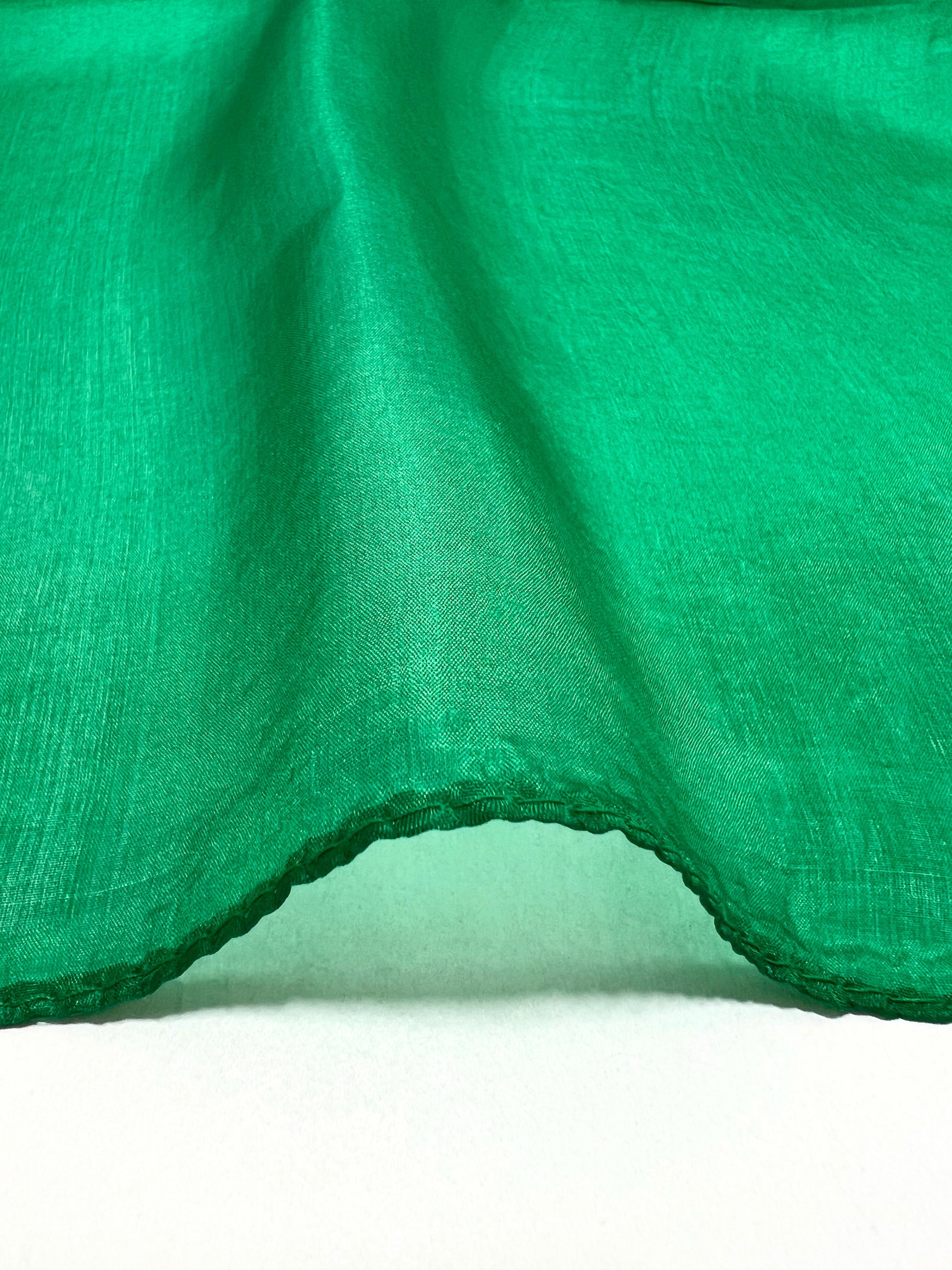 Stola In Pura Seta Verde Smeraldo, Pure Silk Stole Emerald
