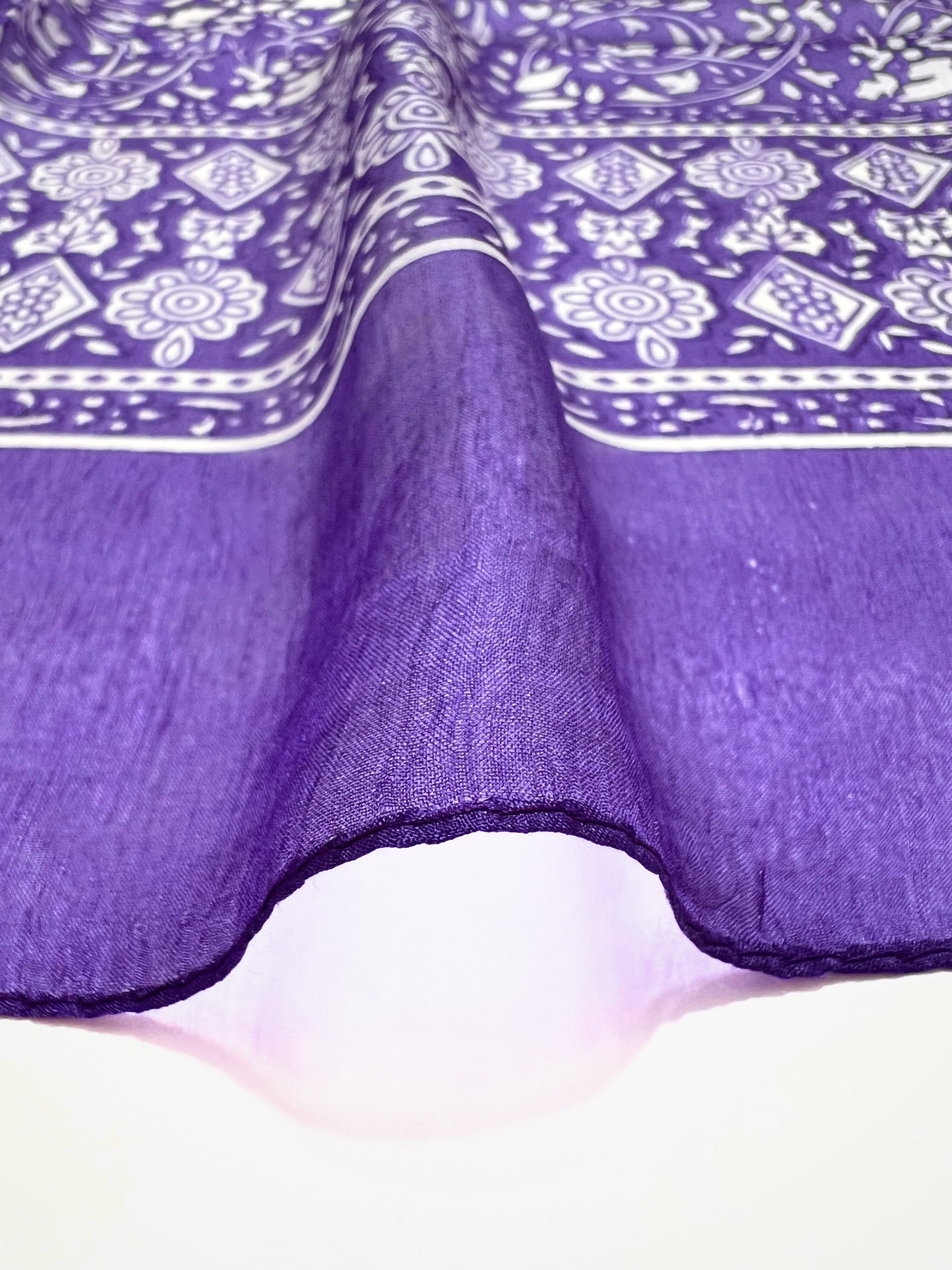 Stola Stampata In Pura Seta Violetta