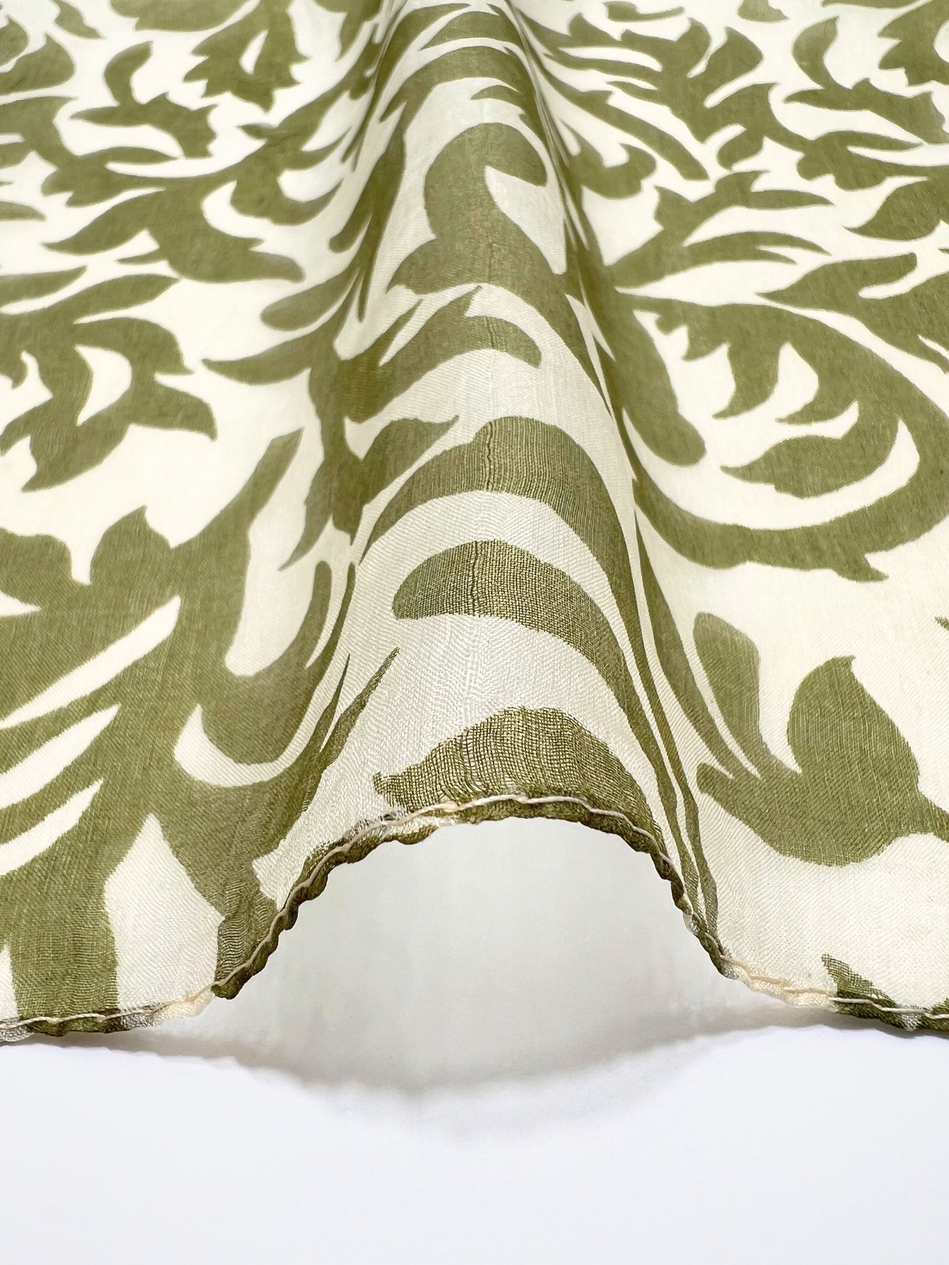 Stola Stampata In Pura Seta Verde Oliva, Printed Silk Stole Olive Green