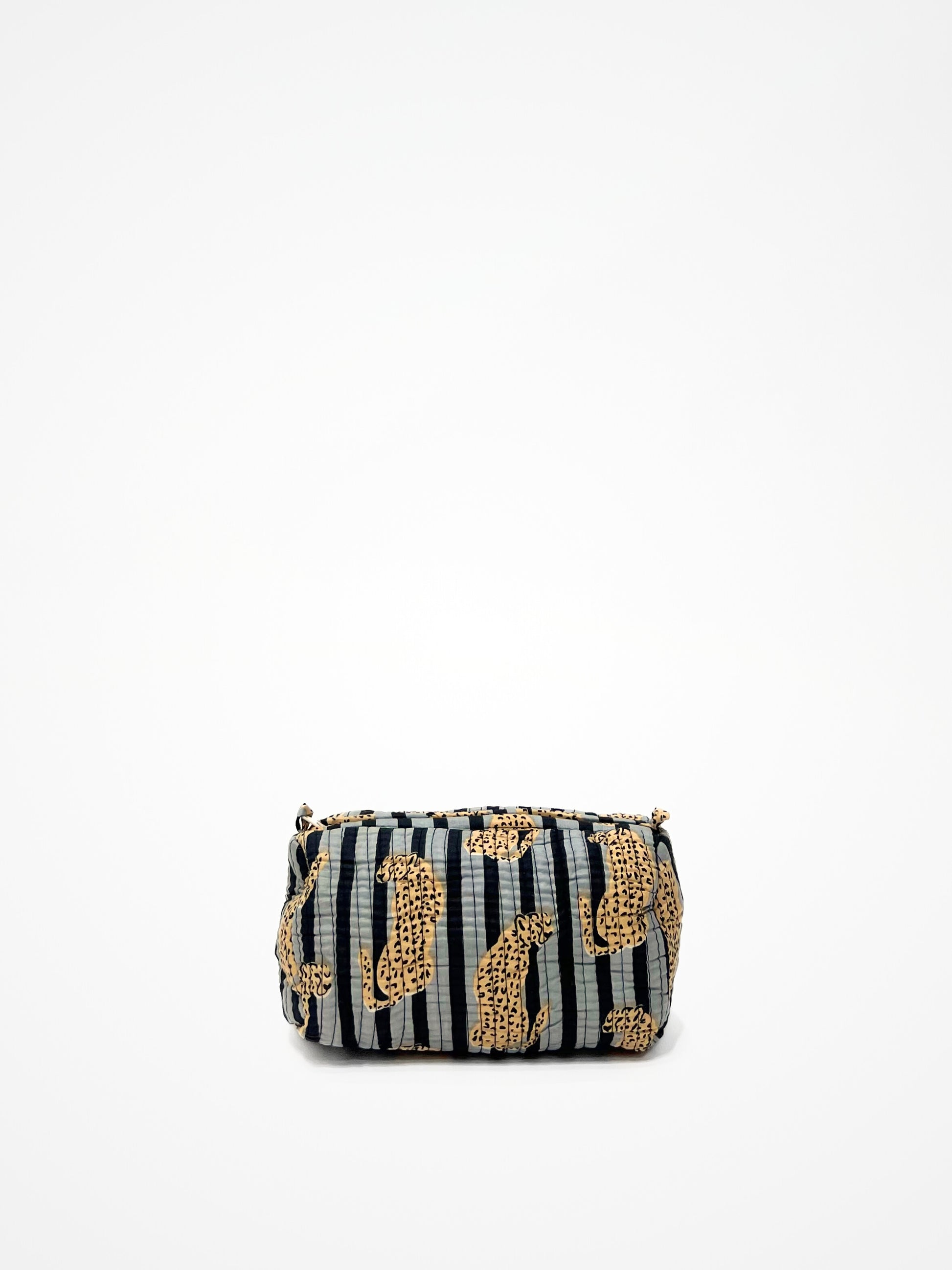 Beauty Case Trapuntato Grigio E Nero  Stampa Ghepardi, Quilted Grey And Black Beauty Case with Cheetah Print